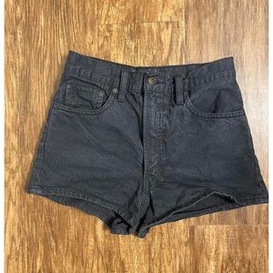 Ribcage Levi’s Shorts